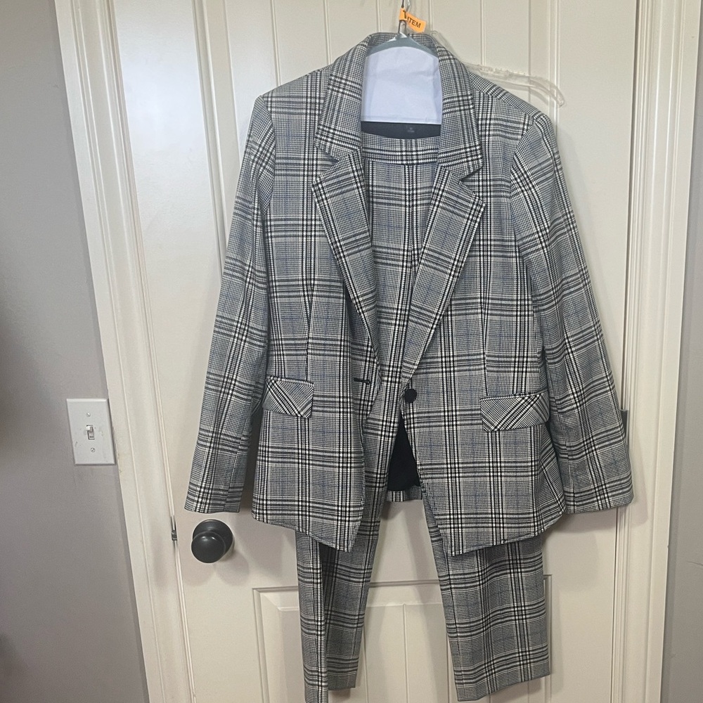 Alex Marie Classic Black and White Checkered Blazer